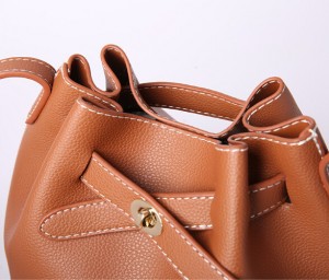 Shoulder bag-PU leather-brown