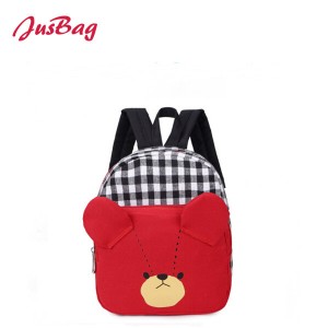 Children backpack-bear